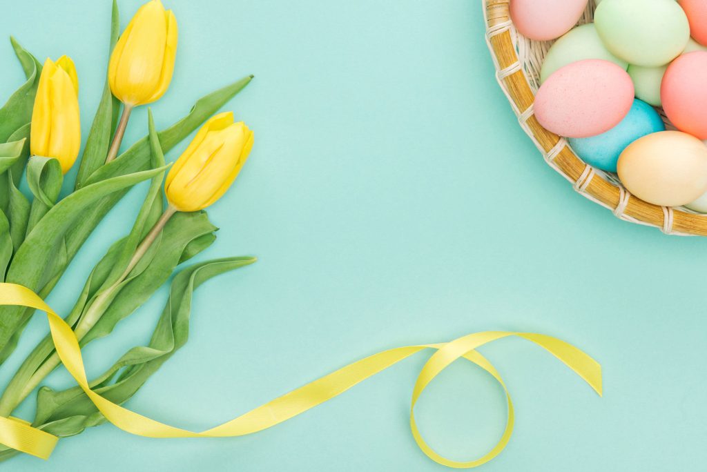 Celebrate Easter with family and friends at Salem Cross Inn, where you can enjoy a home-cooked feast. Reserve your table early as spots fill up fast!